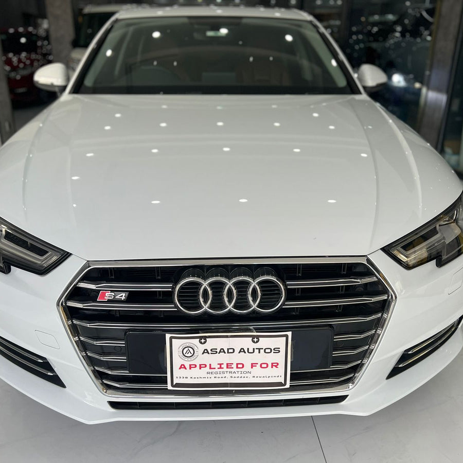 Audi A4 (2018)