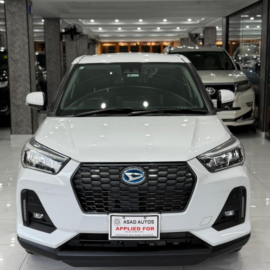 Daihatsu Rocky Hybrid (2021) Feature-Packed Japanese Hybrid SUV