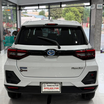 Daihatsu Rocky Hybrid (2021) Feature-Packed Japanese Hybrid SUV