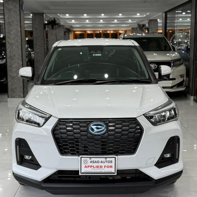 Daihatsu Rocky Hybrid (2021) Feature-Packed Japanese Hybrid SUV
