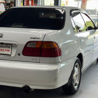 Honda Civic VTi (1999) Classic Reliability & Timeless Style