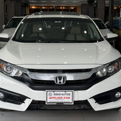 Honda Civic X (2018) Sporty Sedan with Premium Feel (Red Meter Variant)