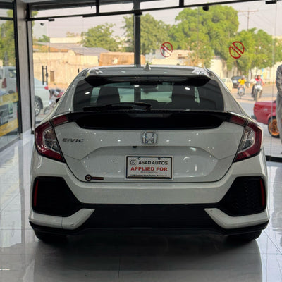 Honda Civic X (2018) Hatchback – Sporty Design with Everyday Practicality