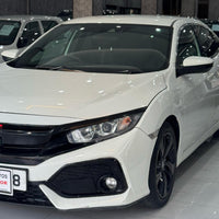 Honda Civic X (2018) Hatchback – Sporty Design with Everyday Practicality