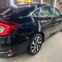 Honda Civic X Oriel Turbo (2016) Sporty, Sleek & Powerful