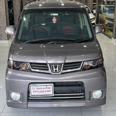 Honda Zest (2009) Compact Japanese Hatchback with Practical Comfort