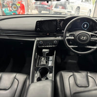 Hyundai Elantra Hybrid (2025) Smart Hybrid Efficiency with Premium Comfort