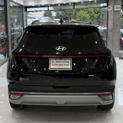 Hyundai Tucson Hybrid Signature (2025) Top-of-the-Line & Spotless