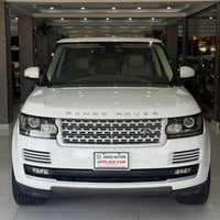 Land Rover Range Rover Vogue 5.0 Supercharged (2013) Ultra Luxury SUV with Exceptional Comfort & Power