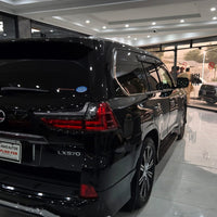 Lexus LX 570 (2017) Uncompromising Luxury with Powerful Performance