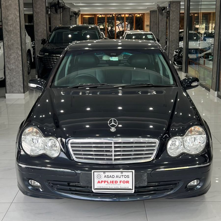 Mercedes Benz C-180 W203 (2006) Classic Avantgarde Sedan with Timeless Mercedes Luxury