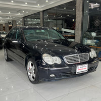 Mercedes Benz C-180 W203 (2006) Classic Avantgarde Sedan with Timeless Mercedes Luxury