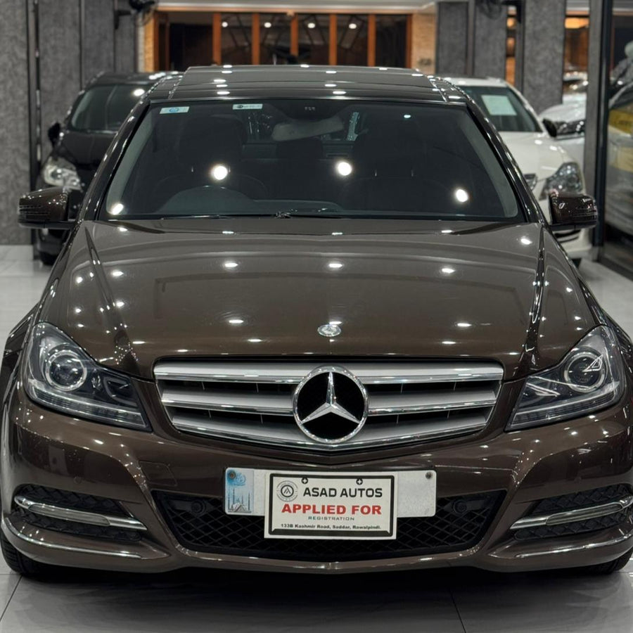 Mercedes Benz C200 CGI (2013) Luxury, Performance & German Precision