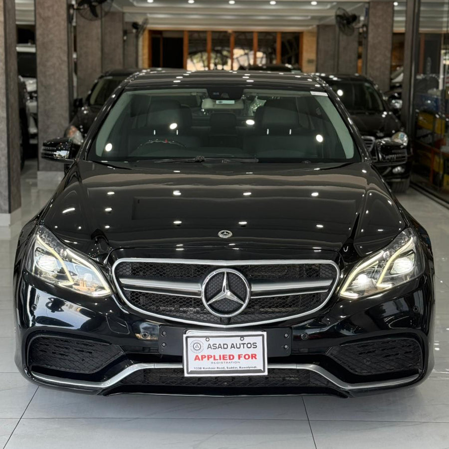Mercedes Benz W212 E-200 (2009) Elegant Executive Sedan with Facelifted Look