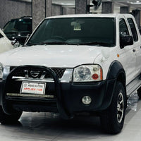 Nissan Navara (2005) Rugged Strength, Reliability & Off-Road Capability