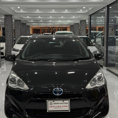 Toyota Aqua S (2015) Efficiency Meets Elegance