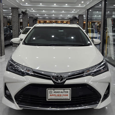 Toyota Corolla Altis Grande CVT (2023) Premium Comfort & Reliable Performance