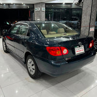 Toyota Corolla SE Saloon Automatic (2005) Reliable Family Sedan
