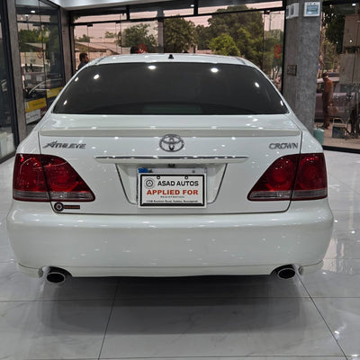 Toyota Crown Athlete (2005) 50th Anniversary – Luxury, Legacy, and Performance