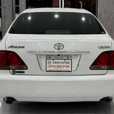Toyota Crown Royal Saloon (2006) Classic Luxury with Royal Comfort