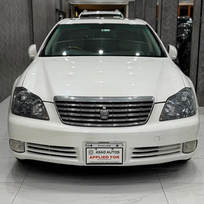 Toyota Crown Royal Saloon (2006) Classic Luxury with Royal Comfort