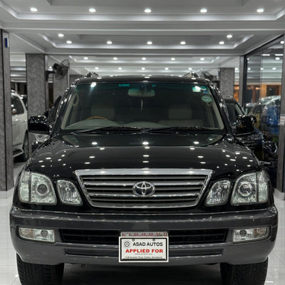 Toyota Land Cruiser Cygnus (2004) Luxury SUV with Legendary Performance