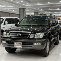 Toyota Land Cruiser Cygnus (2004) Luxury SUV with Legendary Performance