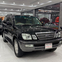 Toyota Land Cruiser Cygnus (2004) Luxury SUV with Legendary Performance