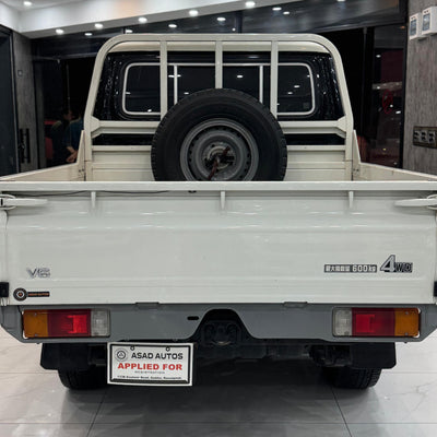 Toyota Land Cruiser Funky (2007) 4.0L Manual Power in Original Condition