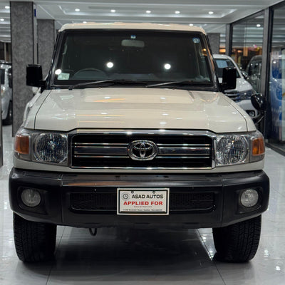 Toyota Land Cruiser Funky (2007) 4.0L Manual Power in Original Condition