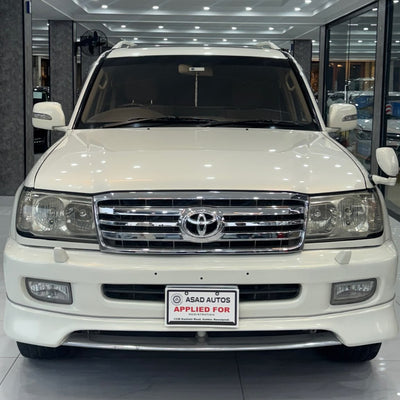 Toyota Land Cruiser Grand (1998) Classic V8 Luxury SUV with Collector Appeal