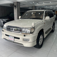 Toyota Land Cruiser VX Limited (2001) Timeless Luxury & Legendary Capability