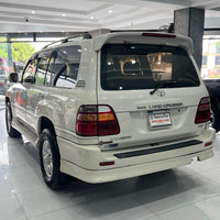 Toyota Land Cruiser VX Limited (2001) Timeless Luxury & Legendary Capability