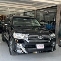 Toyota Land Cruiser ZX (2013) Iconic SUV with Upgraded Presence & Reliability