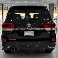 Toyota Land Cruiser ZX (2016) Power, Luxury, and Prestige
