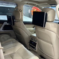 Toyota Land Cruiser ZX (2016) Power, Luxury, and Prestige