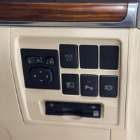 Toyota Land Cruiser ZX (2016) Power, Luxury, and Prestige