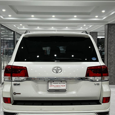 Toyota Land Cruiser ZX (2016) Pearl White