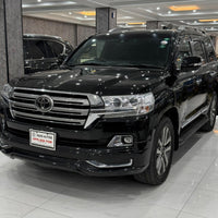 Toyota Land Cruiser ZX (2017) Luxury, Technology & Legendary Strength