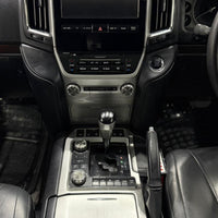 Toyota Land Cruiser ZX (2017) Luxury, Technology & Legendary Strength
