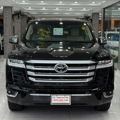 Toyota Land Cruiser ZX LC 300 (2023) Fresh Import Luxury SUV with Ultimate Prestige