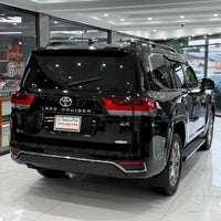 Toyota Land Cruiser ZX LC 300 (2023) Fresh Import Luxury SUV with Ultimate Prestige