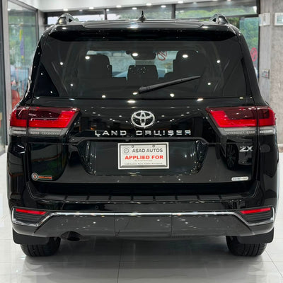 Toyota Land Cruiser ZX LC 300 (2023) Fresh Import Luxury SUV with Ultimate Prestige