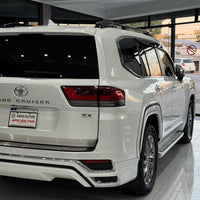 Toyota Land Cruiser ZX (2022) LC 300, The Ultimate Luxury SUV