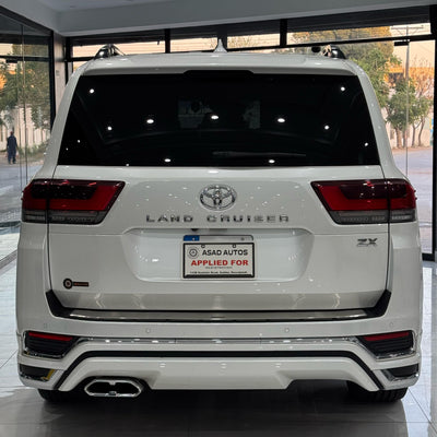 Toyota Land Cruiser ZX (2022) LC 300, The Ultimate Luxury SUV