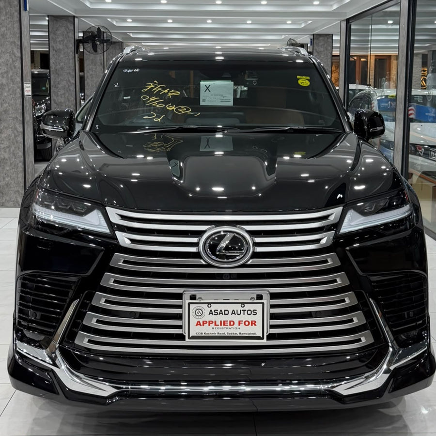 Toyota Lexus LX 600 Ultra Luxury (2023)  Flagship SUV with Unmatched Luxury & Performance