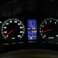 Toyota Mark X 2.5 G (2005) Luxury, Power & Timeless Drive Experience