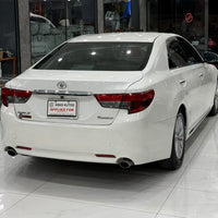 Toyota Mark X 2.5 Premium (2011) Premium Features & Pearl White