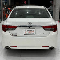 Toyota Mark X 2.5 Premium (2011) Premium Features & Pearl White