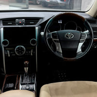 Toyota Mark X 2.5 Premium (2011) Premium Features & Pearl White